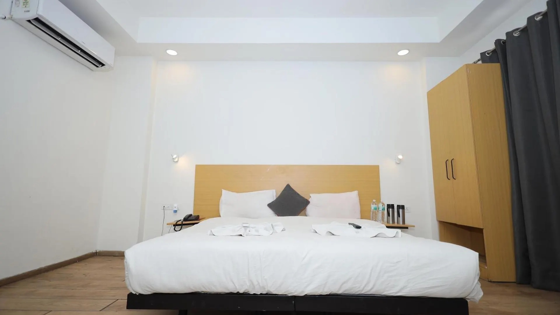 Hotel Wedlock Premium Sohna Road Gurgaon